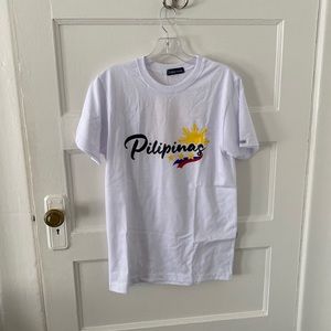 "Pilipinas" T-shirt